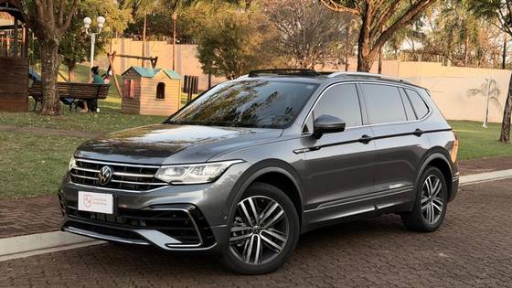 VOLKSWAGEN TIGUAN 2.0 300 TSI GASOLINA ALLSPACE R-LINE AUTOMÁTICO